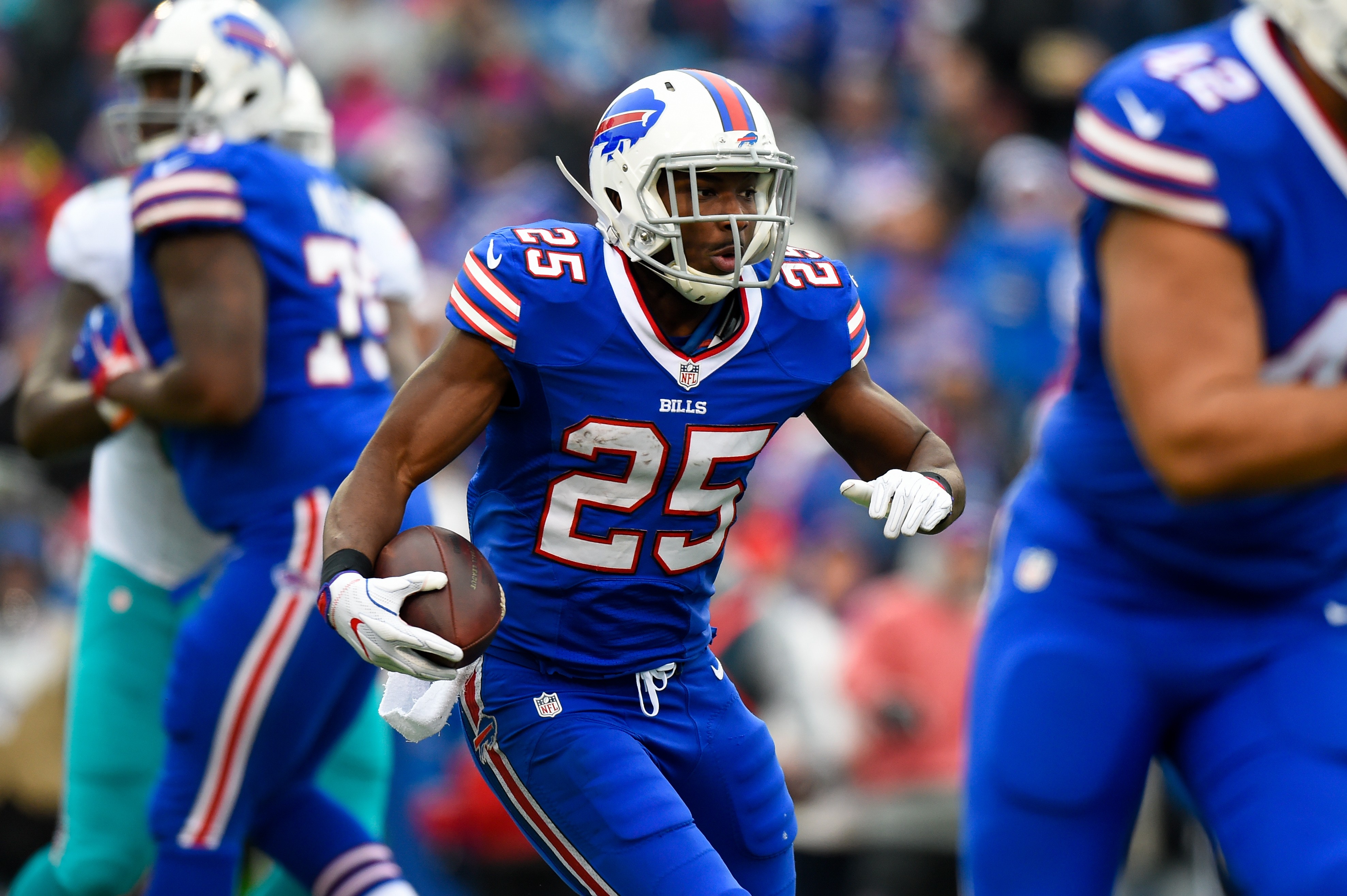 Lesean McCoy encourages Bills to hire Chiefs exec Brett Veach as new GM