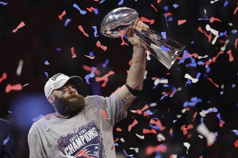 Look: Patriots Unveil Super Bowl 53 Rings Featuring 422 Diamonds, 20 ...