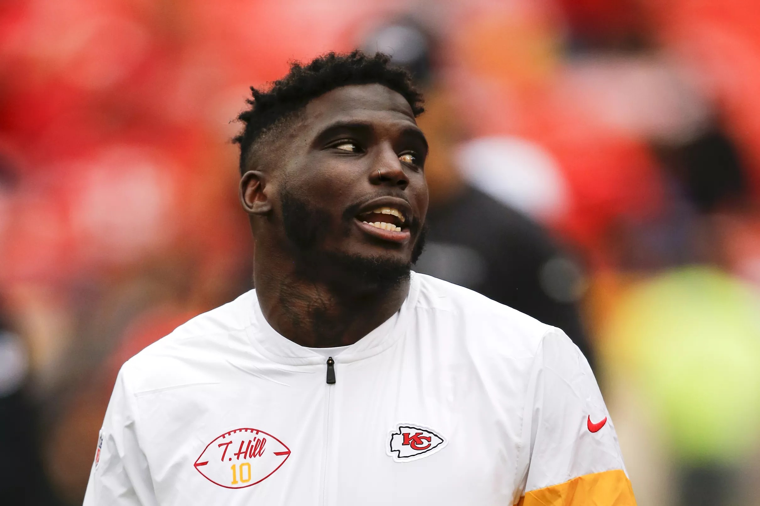 Reports: Tyreek Hill will play against Texans