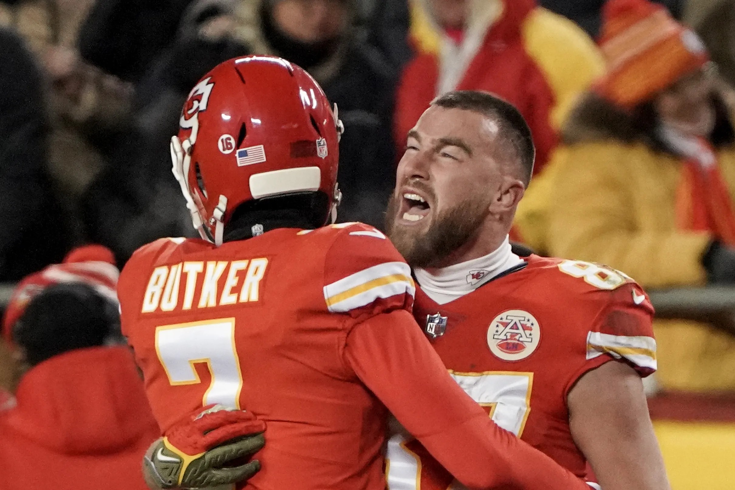 Arrowheadlines: Travis Kelce unimpressed by new kick-off rule — calls ...