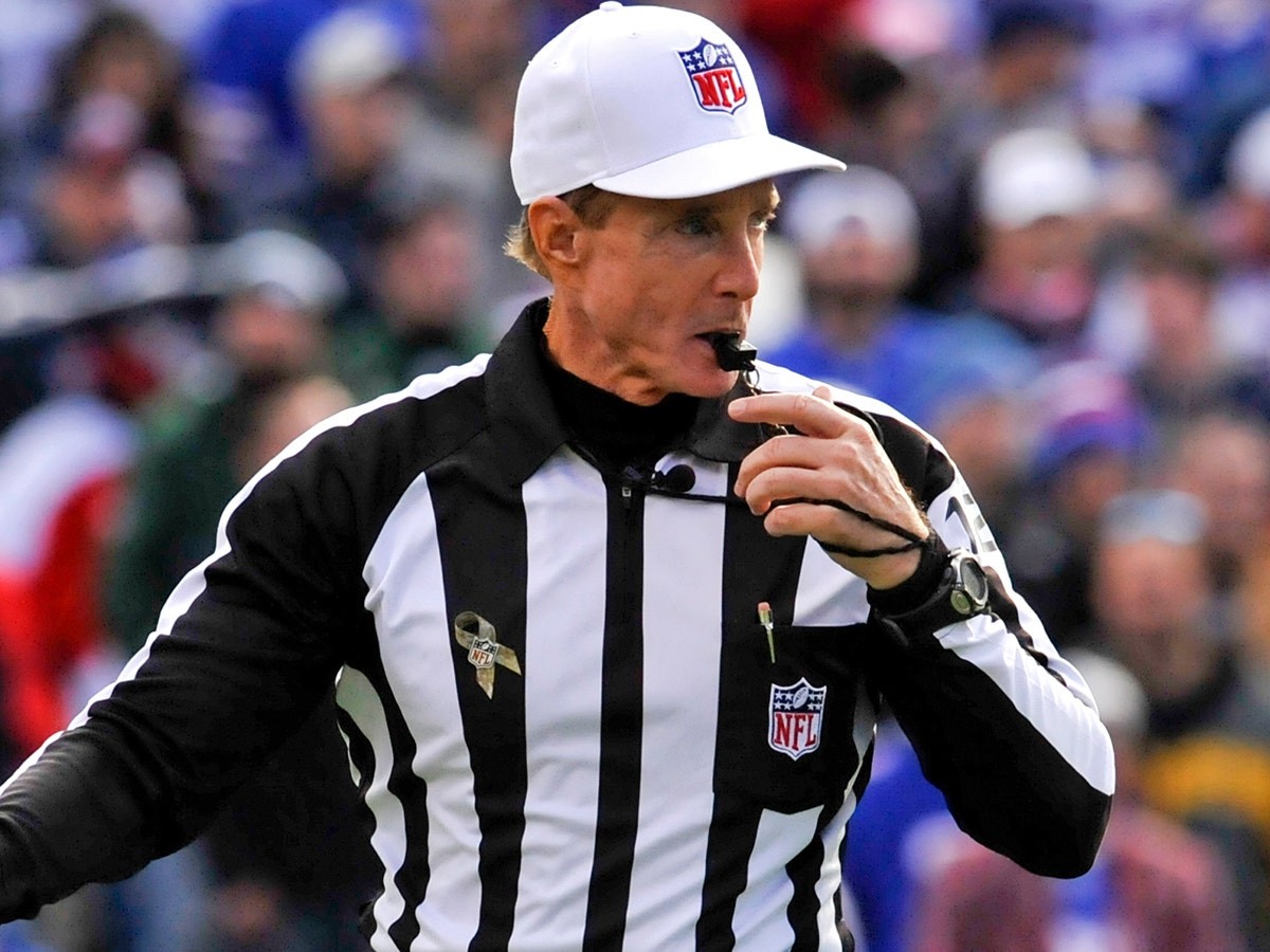 Longtime NFL Referee Bill Leavy Dead At 76