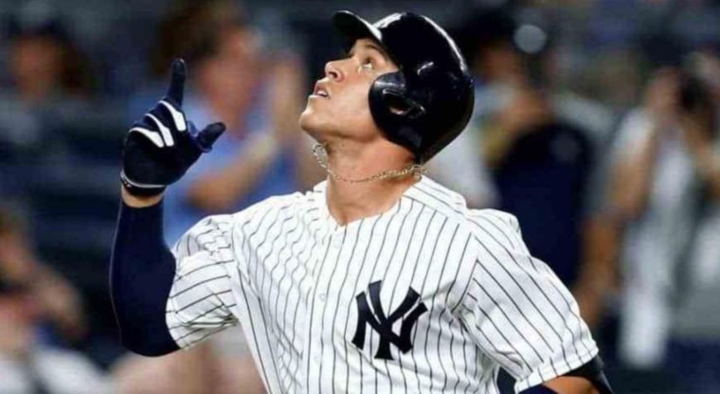 New York Yankees RF Aaron Judge hits milestone 100th home run (Video)