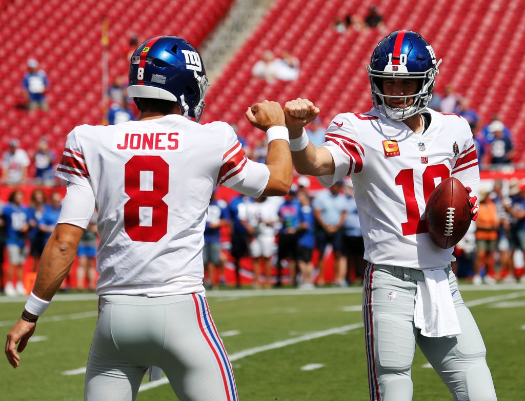 New York Giants: Daniel Jones, Eli Manning Seen Partying Together