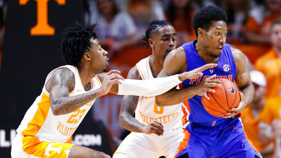 No. 1 Tennessee beats Florida 73-61 for 18th straight win