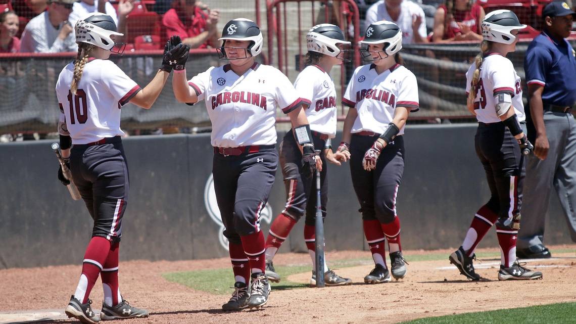 Senior weekend sweep has USC softball thinking of more home games — in ...