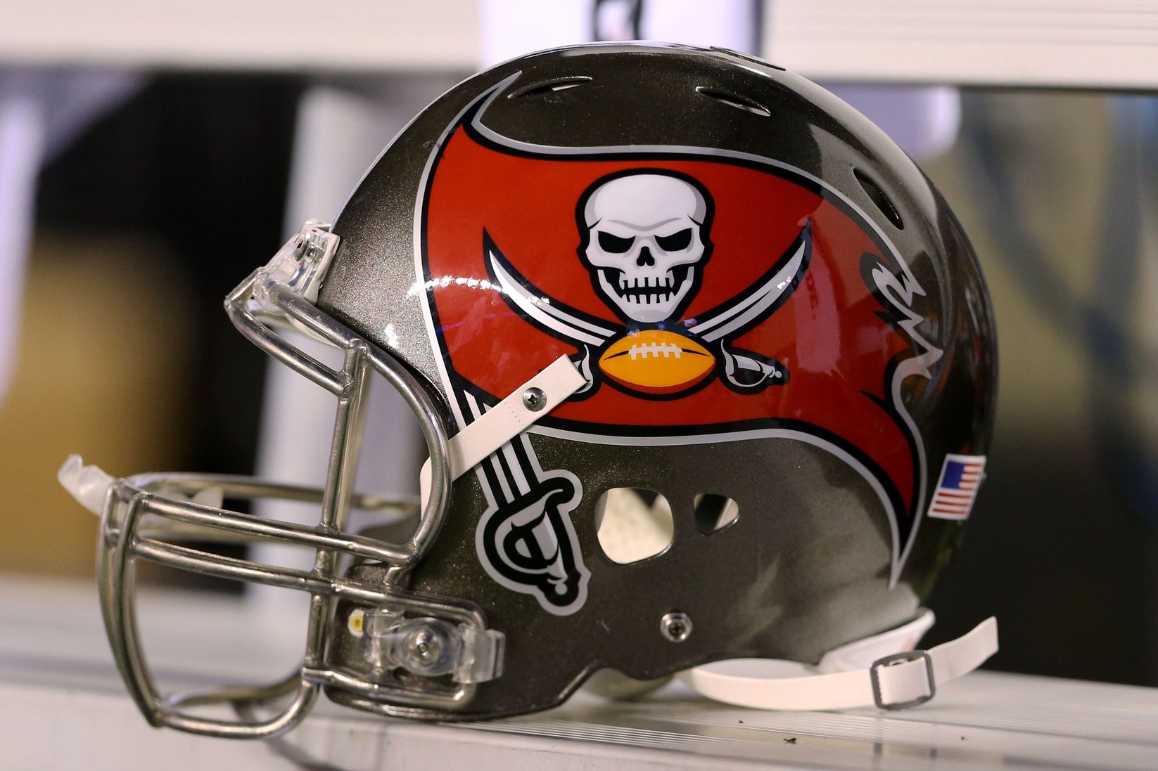 Buccaneers Sign DL Channing Ward To Practice Squad, Release DE Sterling ...