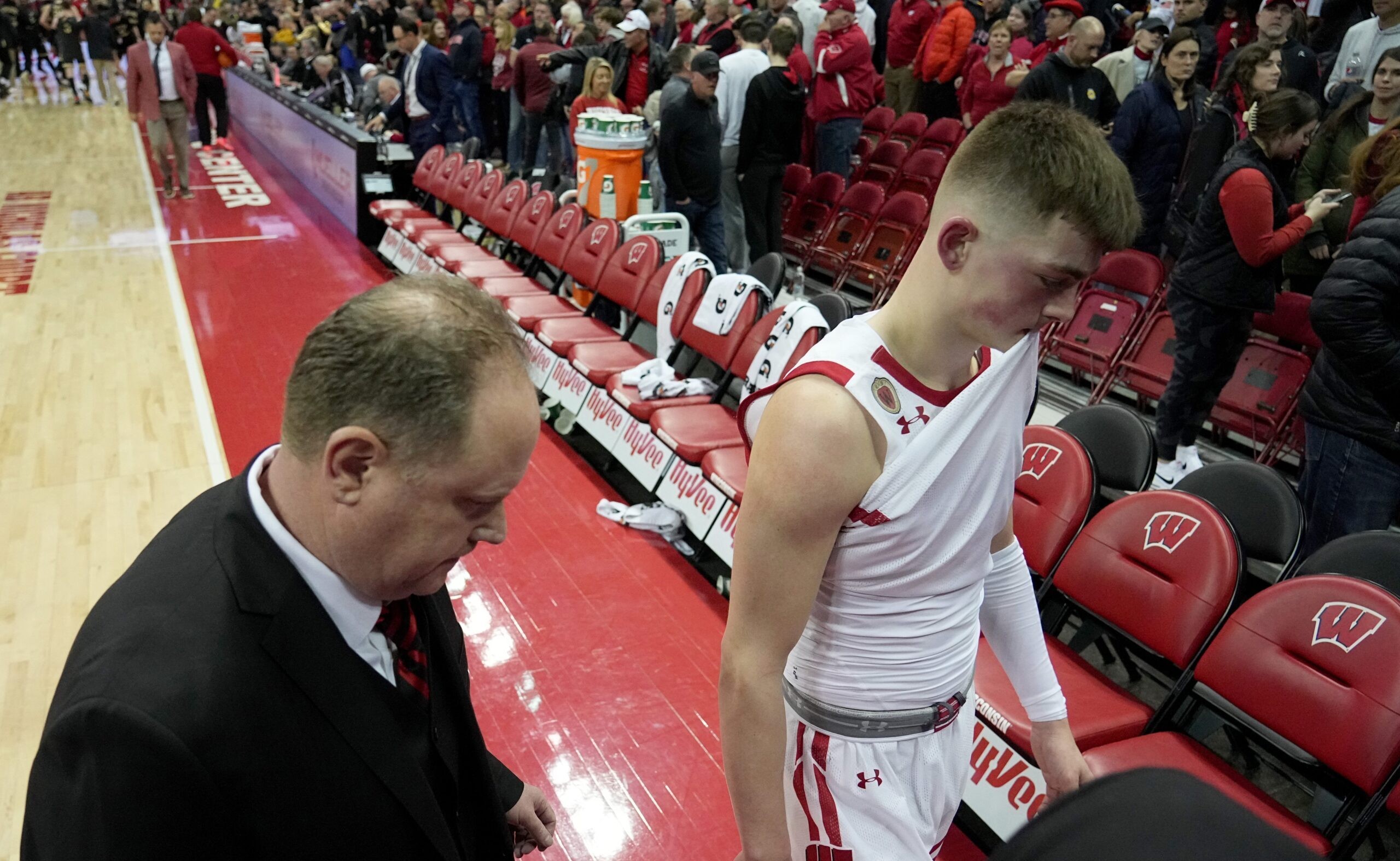 Wisconsin Basketball: Former Badger Starter Enters Transfer Portal