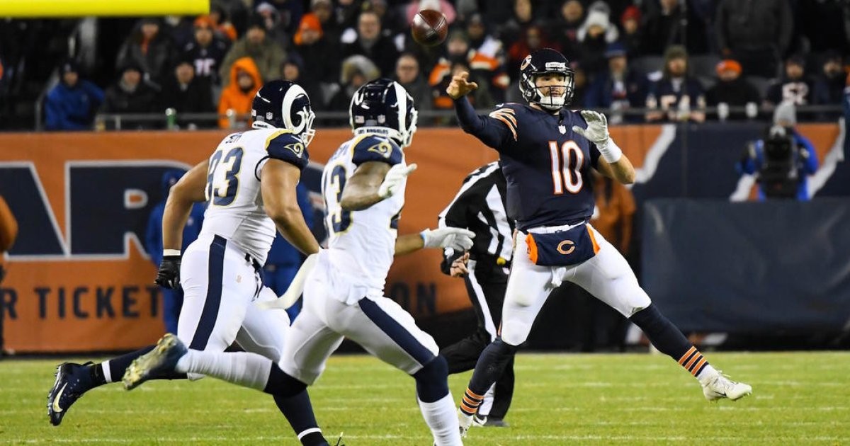 Bears 'D,' run game rescue struggling Mitch Trubisky in upset of NFC ...