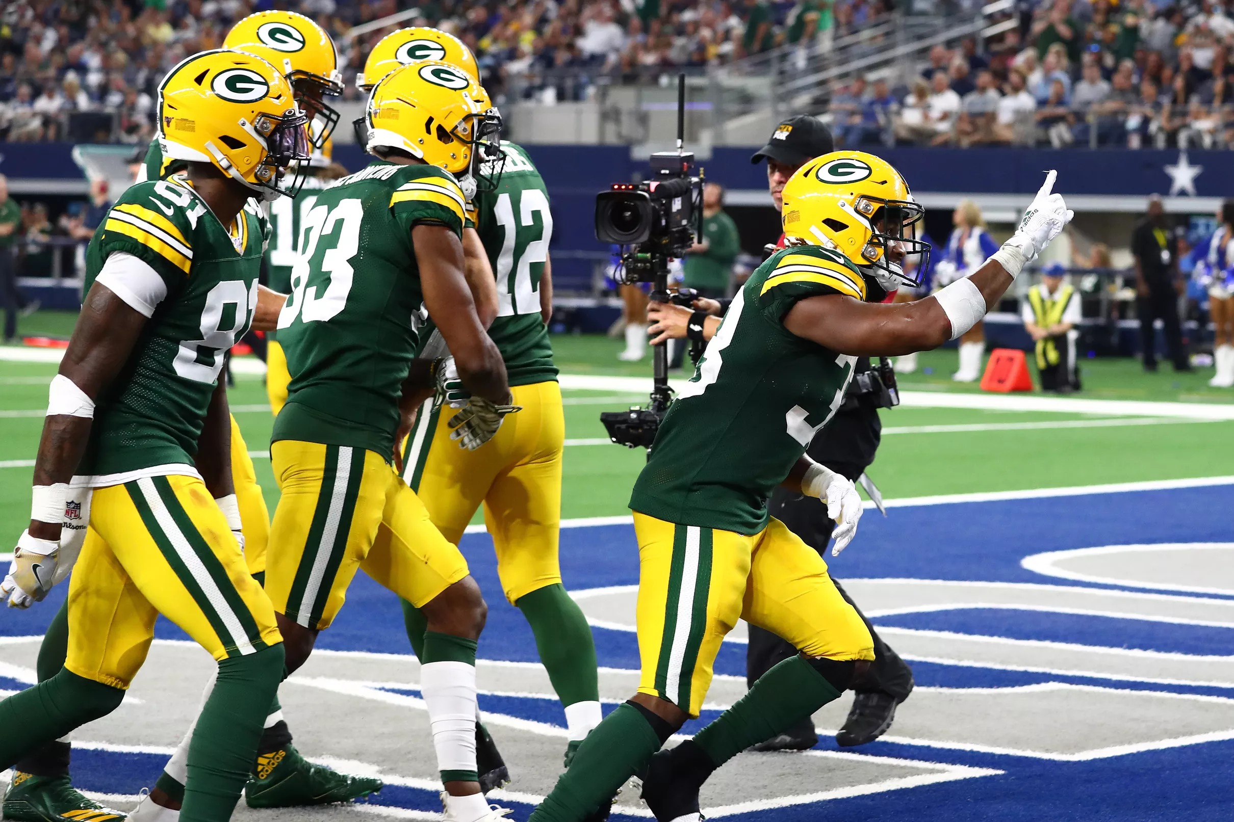 Aaron Jones & Packers defense take down Cowboys in Dallas 34-24